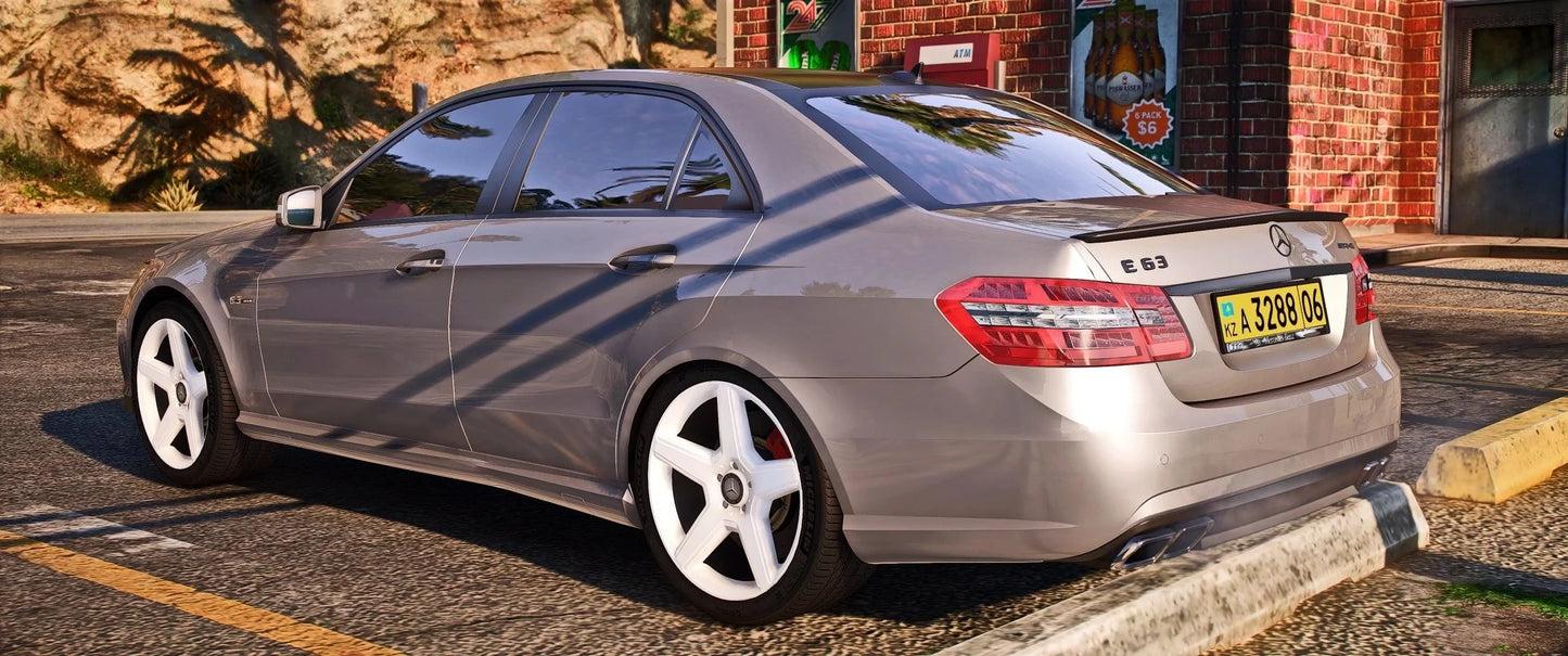 Mercedes E63 w212 2010 | MichDark