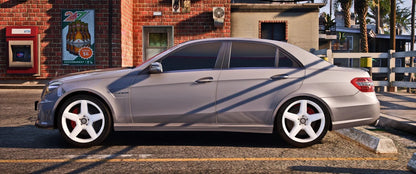 Mercedes E63 w212 2010 | MichDark