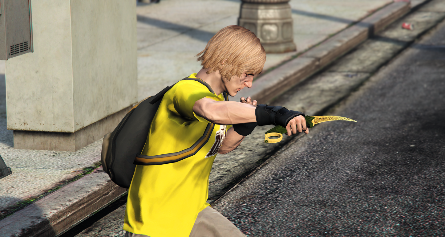 GOLDEN KARAMBIT